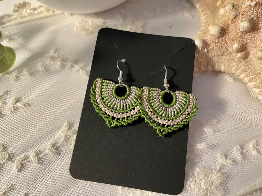 Earrings, Boho dangle beaded macrame fan earrings