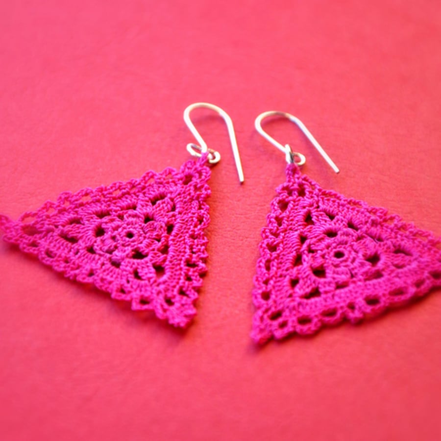 Delicate Triangular Lace Earrings in Cerise Pink