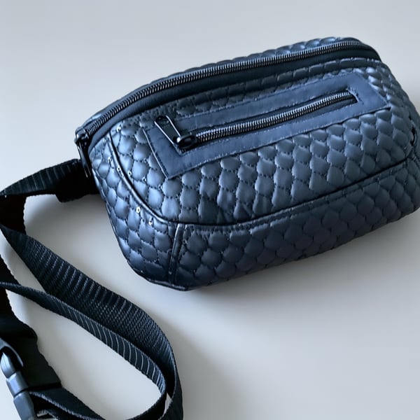 Clam Shell Bag