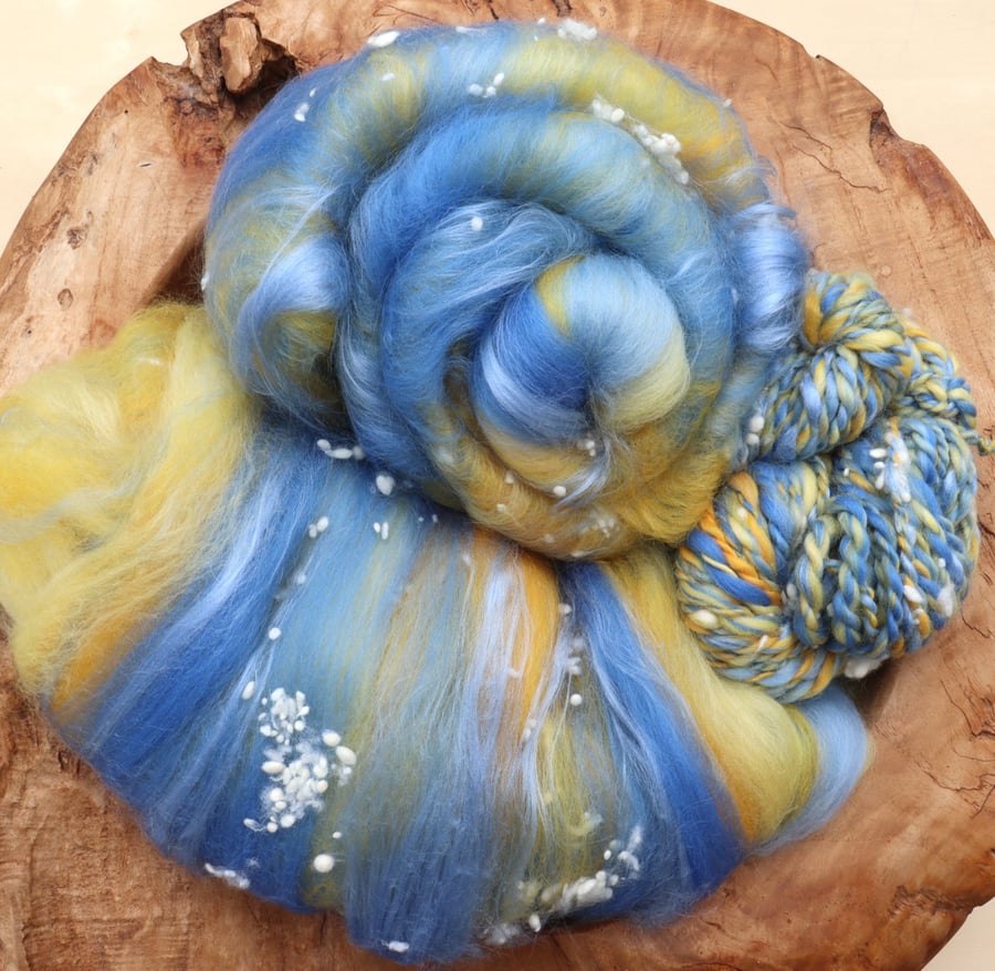 50g Forget Me Not Art Batt for Spinning & Felting
