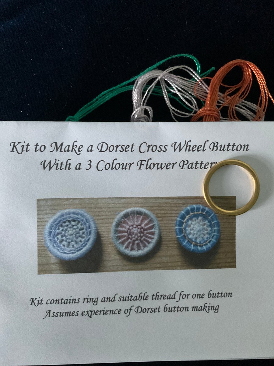 Dorset Button Flower Pattern Kit, Tan, Pale Grey and Jade, F3