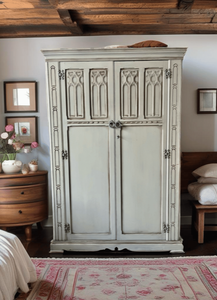 Stunning Large , Double Door ,Shabby Chic Vintage Wardrobe