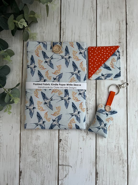GIFT SET: Kindle Paper White Cover, Lavender Filled Key Ring & Corner Bookmark