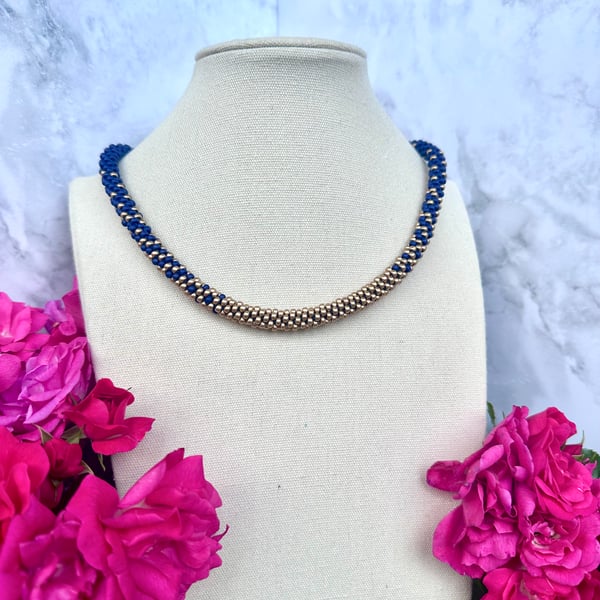 Blended Loop Necklace - Navy Gold