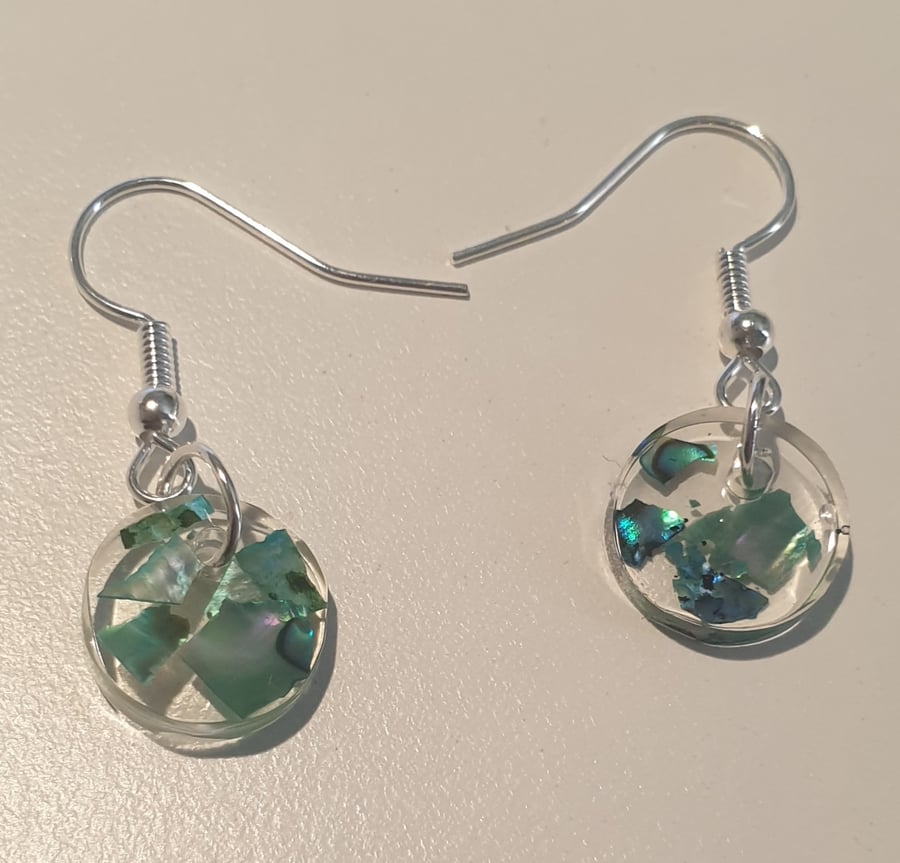 Round green mother of pearl resin earrings