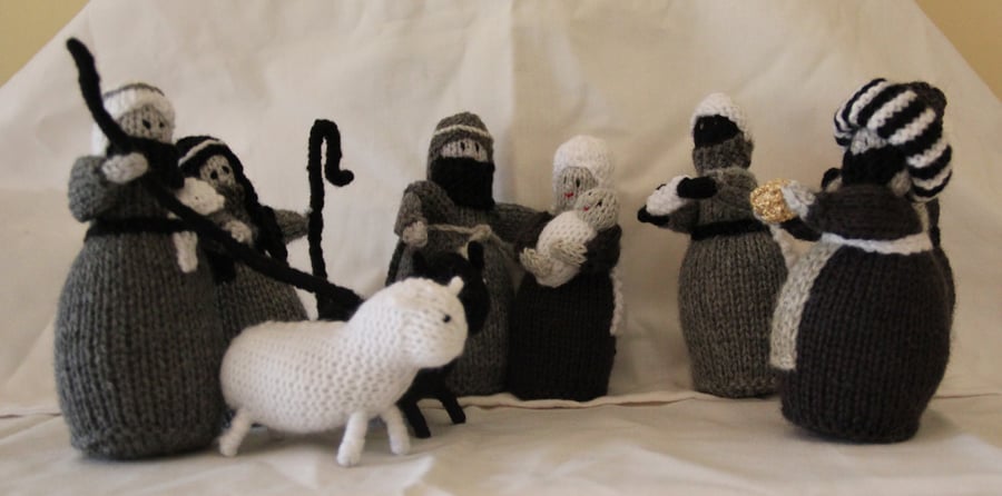 Monochrome Knitted Nativity