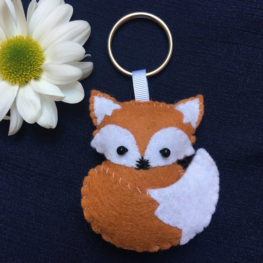Cute felt keychain hotsell