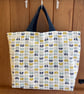 Tote bag, beach bag, short handle shopper in geometric print