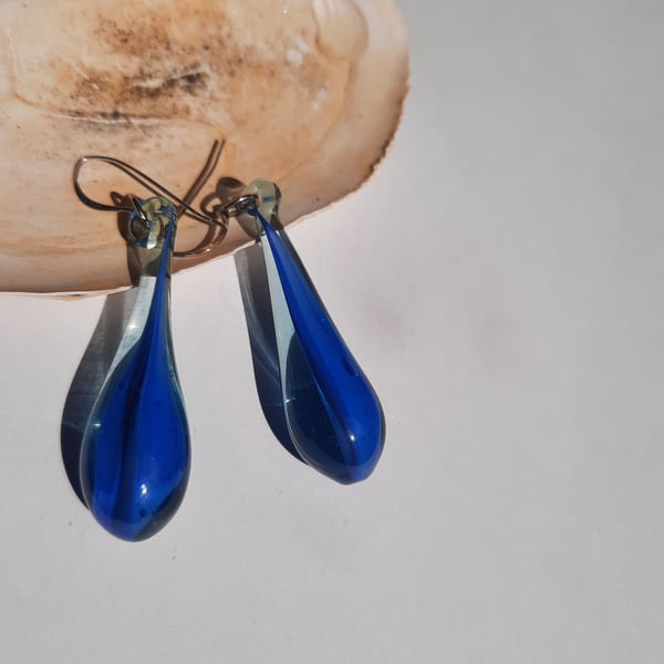 Blue Teardrop Glass Earings 