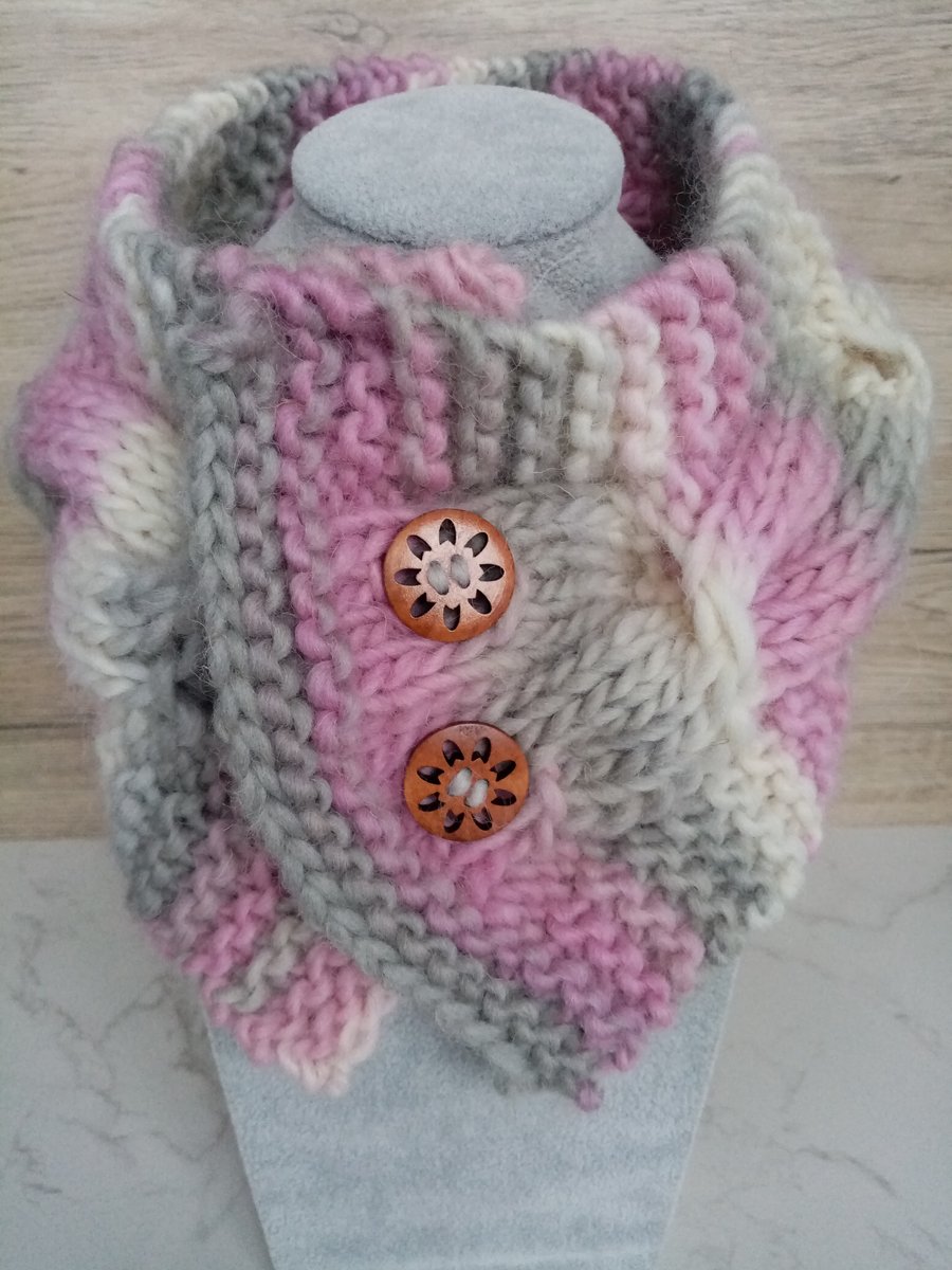 Cable knit neck warmer in misty pink 100% pure wool