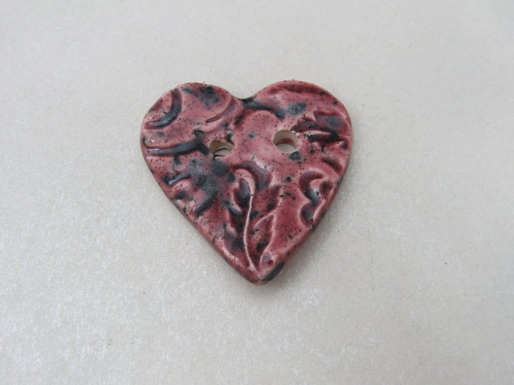 Medium Speckled Rose Brocade Texture Heart Shaped Ceramic Button