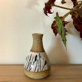 WHITE AND TEAL GLAZED STONEWARE CERAMIC BUD VASE