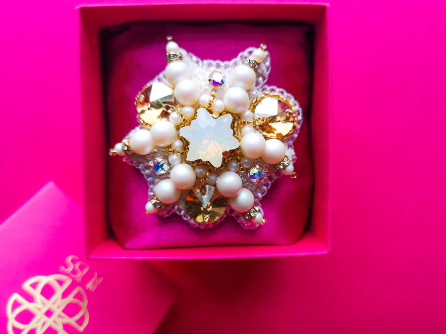 Estrella Swarovski crystal and pearl white and gold embellished beaded brooch