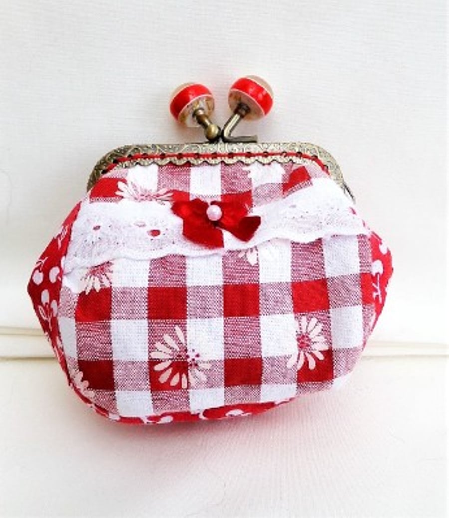 Red and White Clasp Coin Purse.