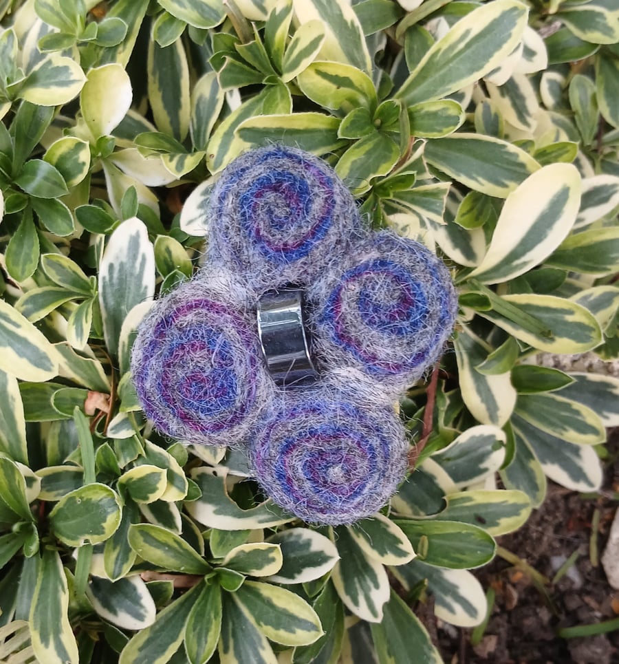 Purple and grey swirl brooch