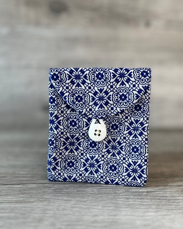 Blue and White Tile Pattern Purse Pouch  
