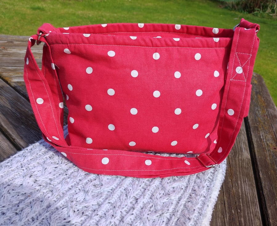 Polka dot shoulder bag  UK delivery free