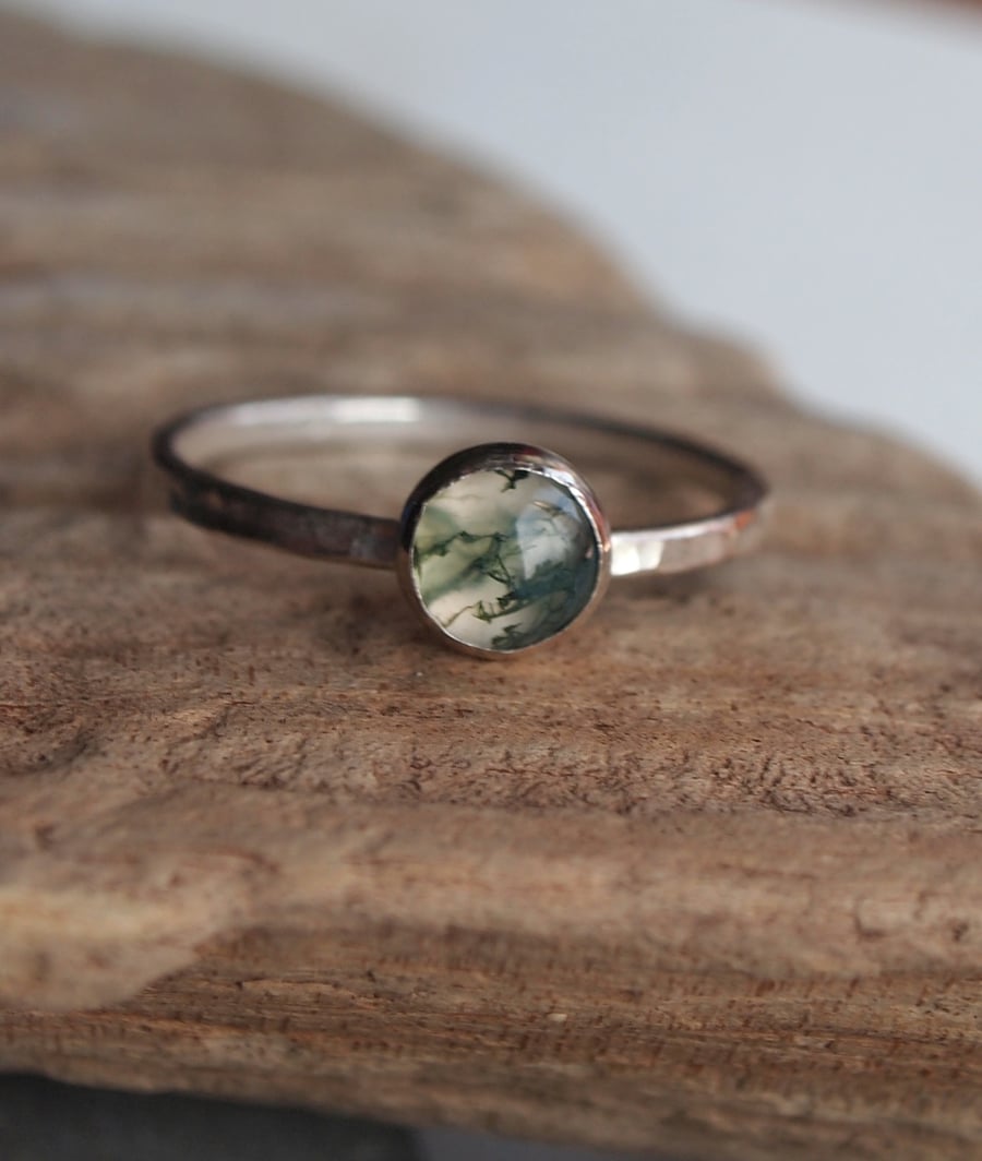 Sterling silver ring with green moss agate