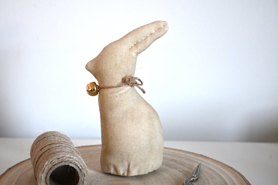 primitive style rabbit keepsake