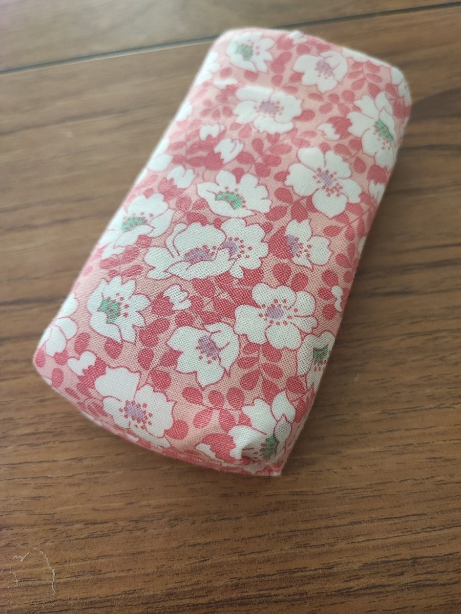 Tissue Holder Pink and White Flowers