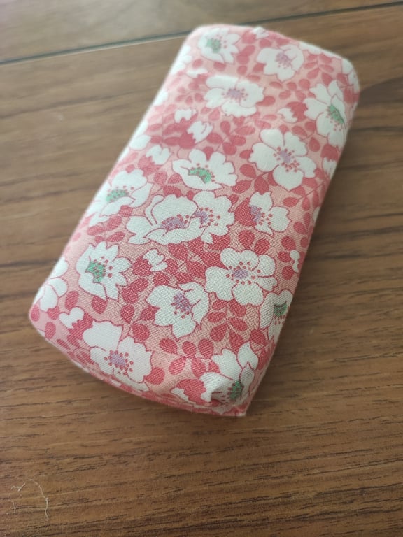Tissue Holder Pink and White Flowers