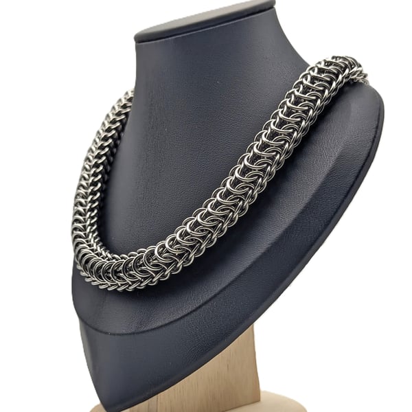 Stainless Steel Chainmaille Necklace Persian Dragonscale for Men and Women