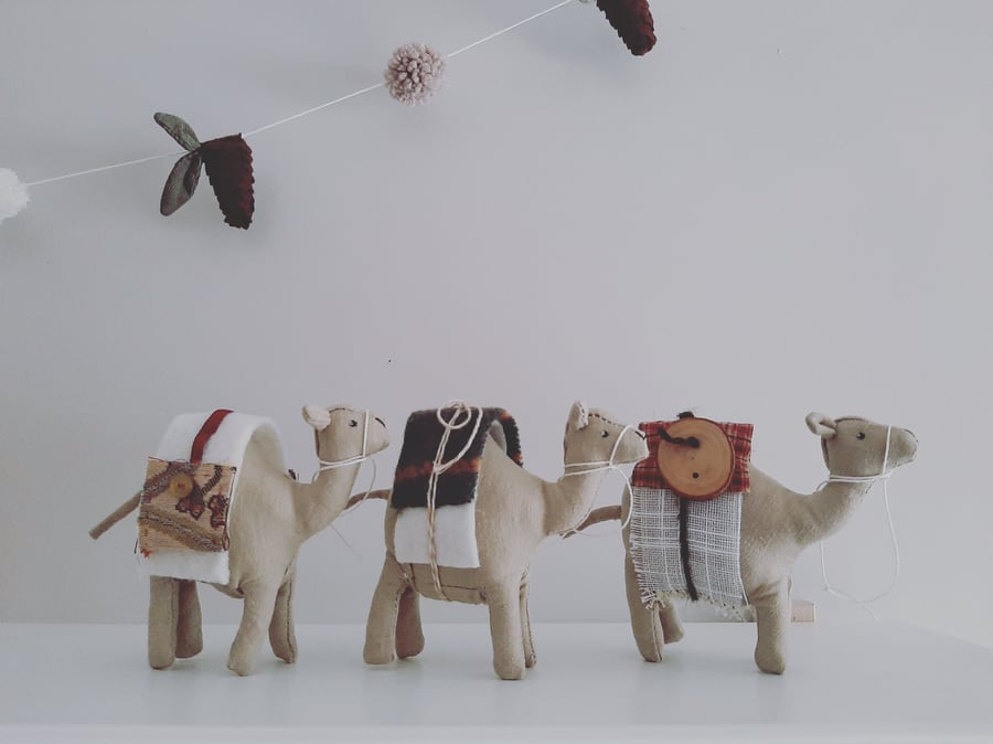 3 Christmas Camels, Christmas Decoration, Soft Sculpture