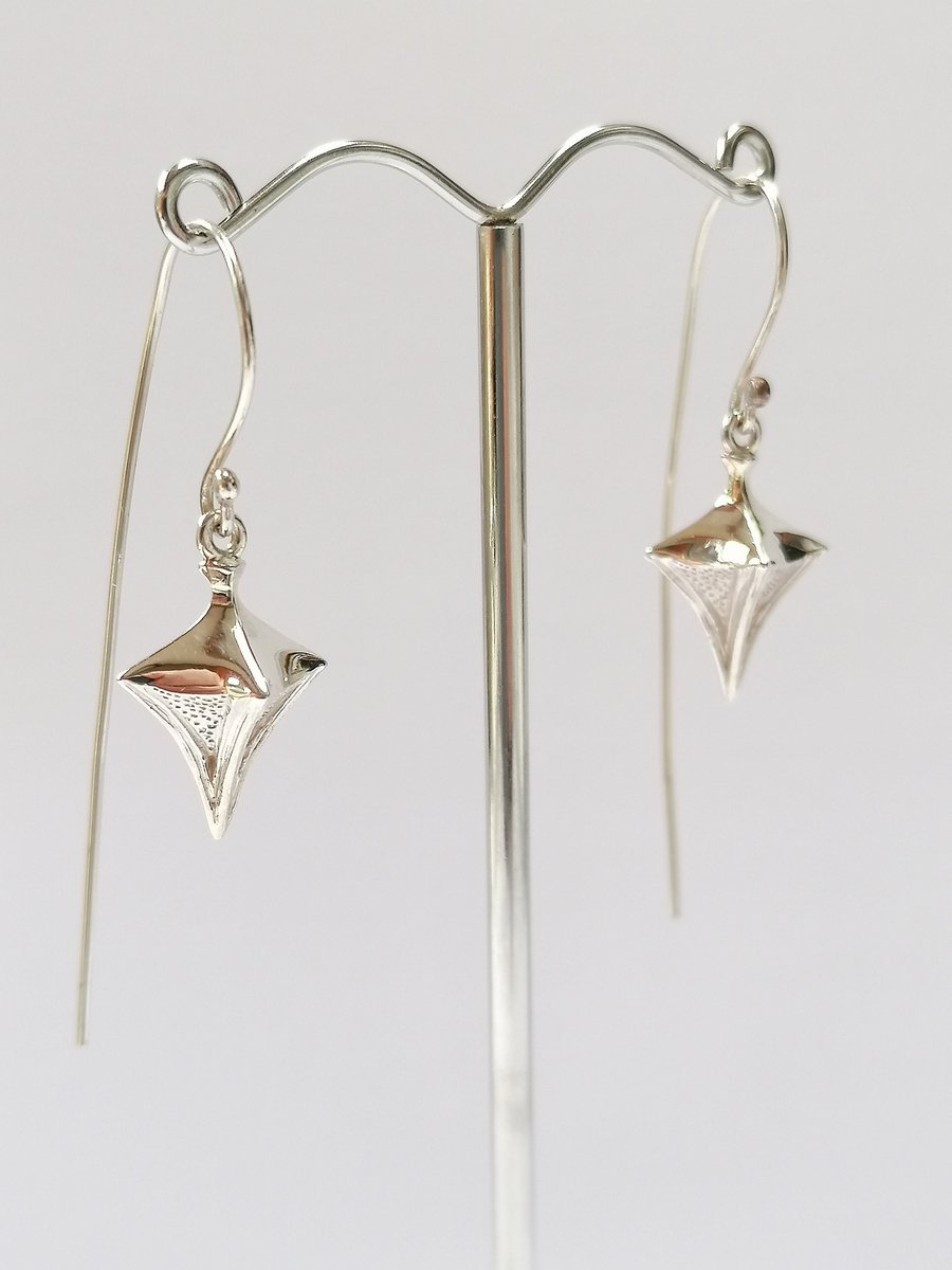 Lantern ear drops made from Silver