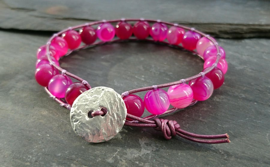 SALE Pink striped agate bead and leather bracelet