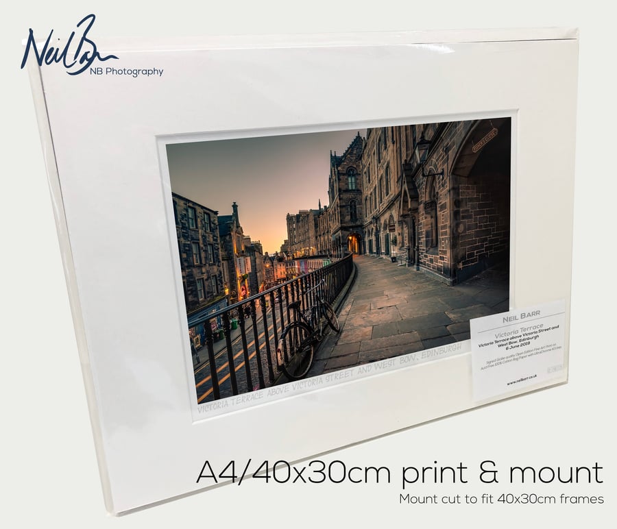 Victoria Terrace & West Bow Edinburgh Scotland - A4 (40x30cm) Unframed Print 