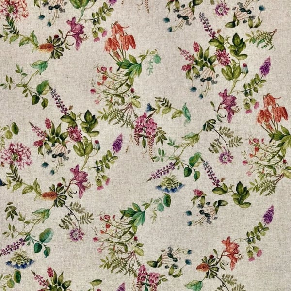 Round Wild Honeysuckle Tablecloth. Cotton. 135cm