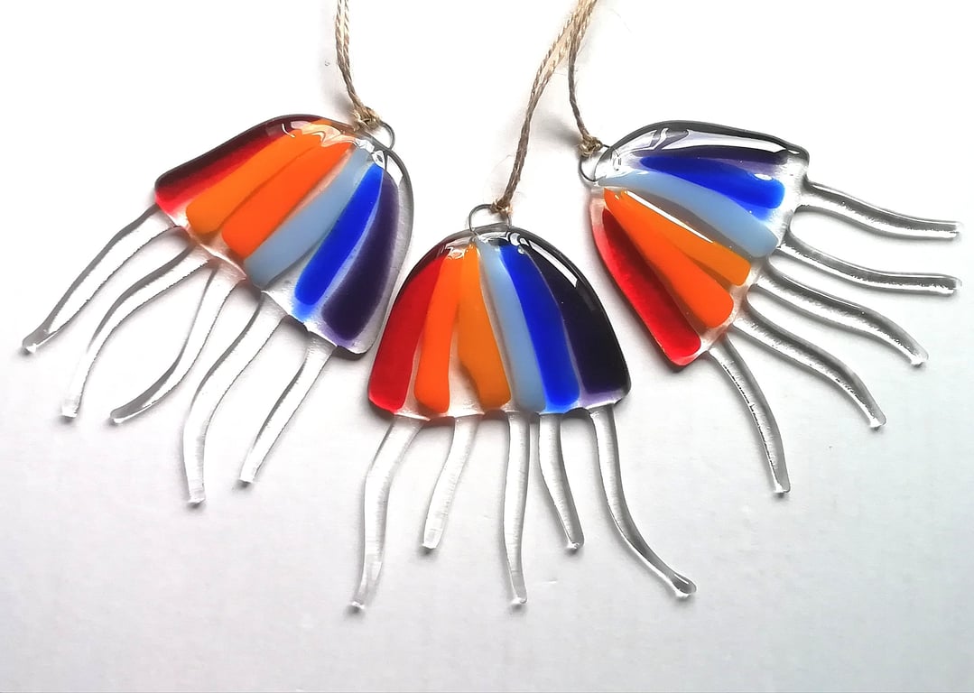 Rainbow Fused Glass Jellyfish Suncatcher: Beach Decor