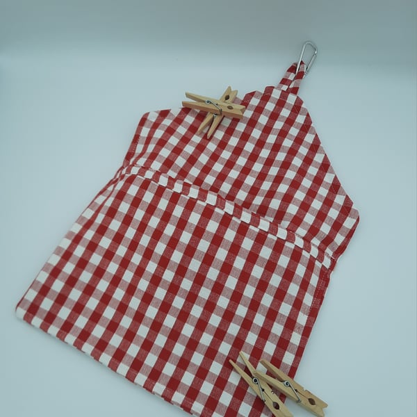 Peg bag clip on red and white gingham.