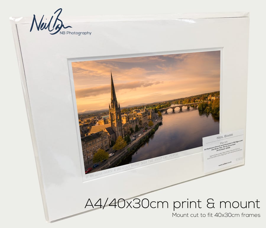 Perth, River Tay & Smeaton's Bridge, Scotland - A4 (40x30cm) Unframed Print