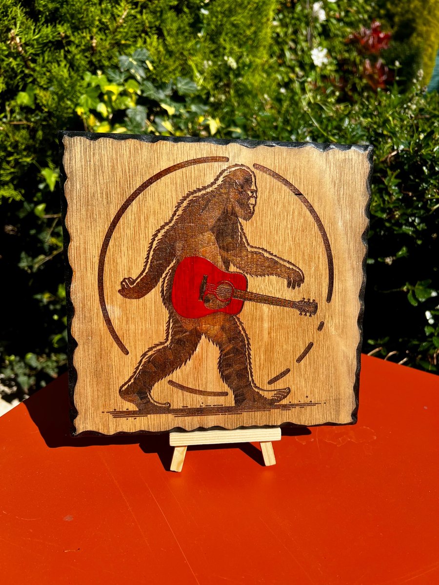 Rock Yeti Guitar Wooden Plaque – Bespoke Music Wall Art – Funny Bigfoot 