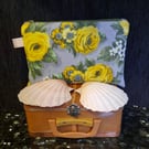Lovely retro zip pouch yellow roses