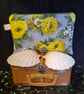 Lovely retro zip pouch yellow roses - Image 1