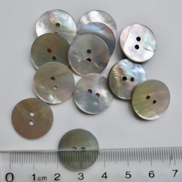 12 round shell mother of pearl buttons 18mm 2 hole