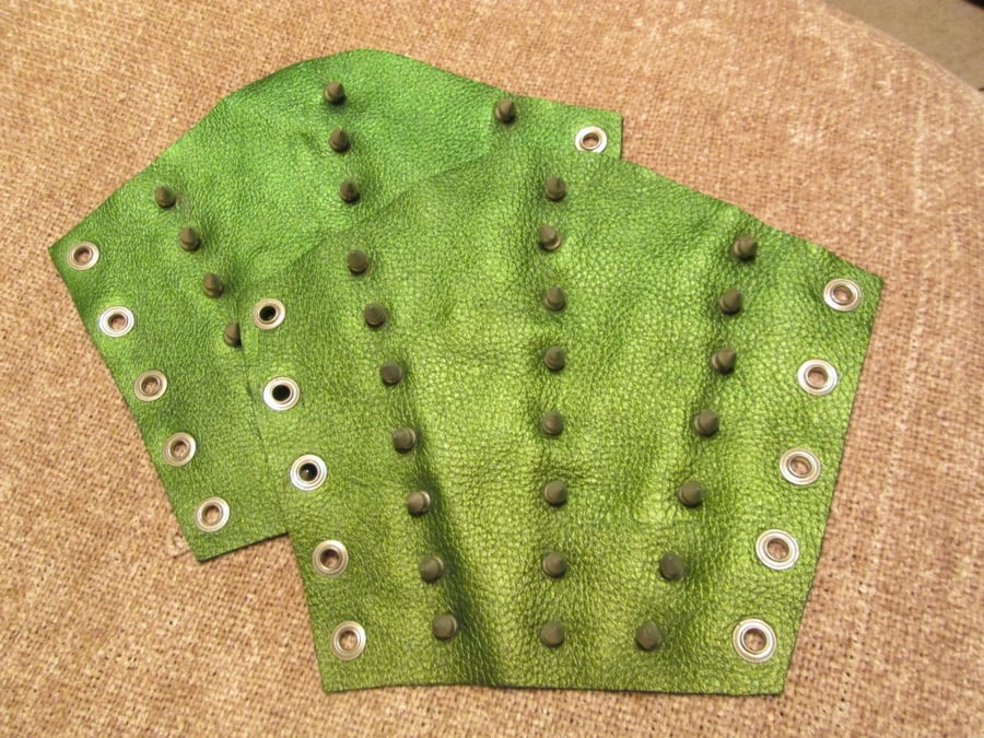 Metallic Green Spiked Bracers - Large Pair 