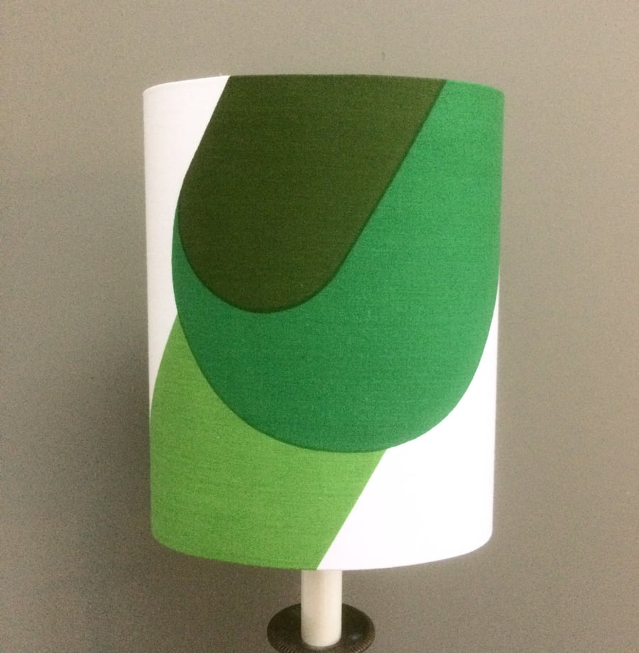 READY TO POST Retro Abstract 60s 70s Green Mod Vintage Fabric Oval Lampshade 