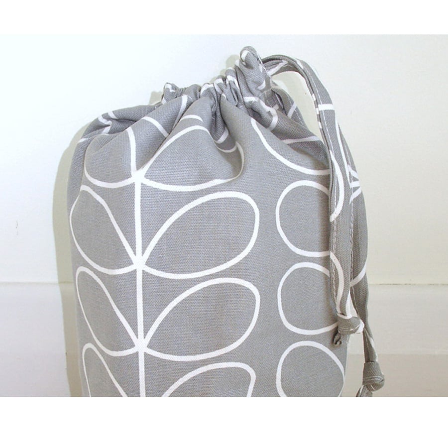 Toilet Roll Holder Storage Drawstring Bag Grey Stem Leaves Single Loo Roll