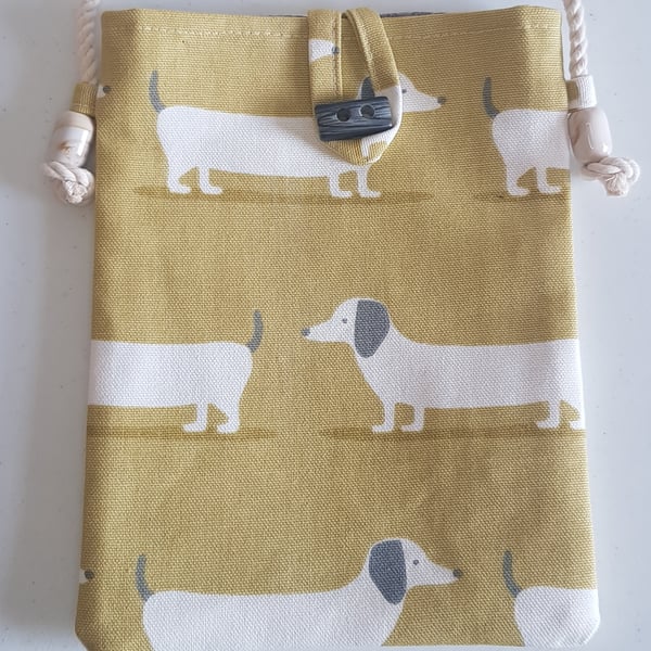 Cross body bag: daschunds