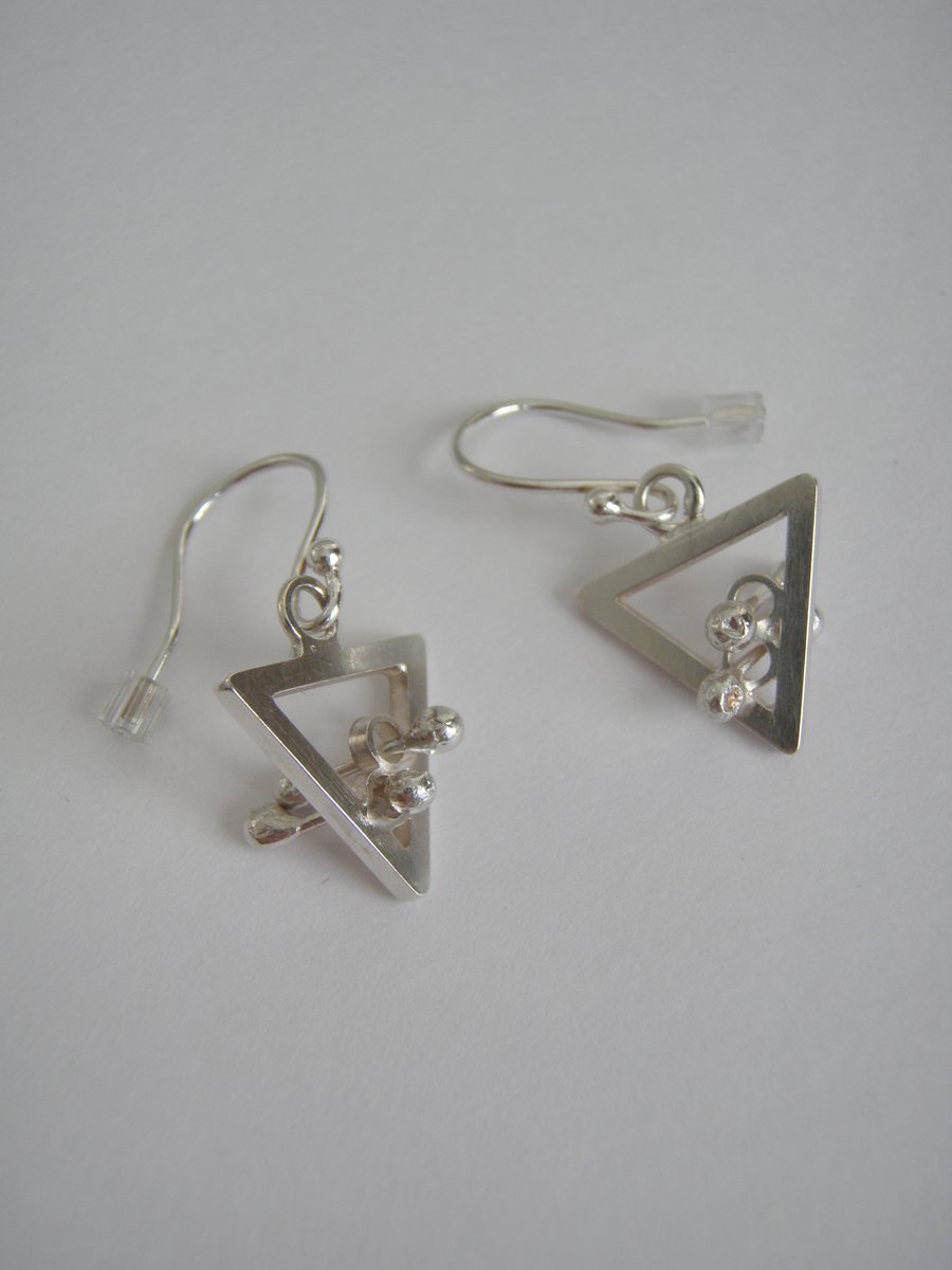 Triangle kinetic quirky earrings, interactive, fidget, small polished silver
