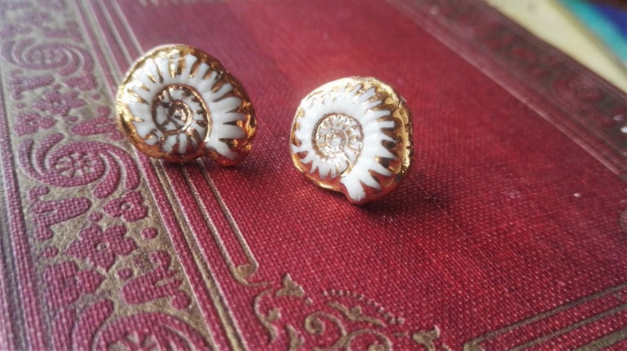 BEAUTIFUL AMMONITE STUDS, handmade from Ming porcelain & 22ct gold luster.