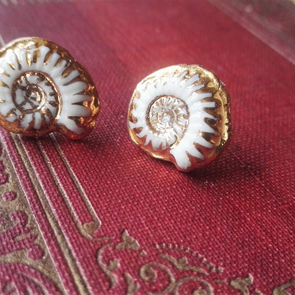 BEAUTIFUL AMMONITE STUDS, handmade from Ming porcelain & 22ct gold luster.
