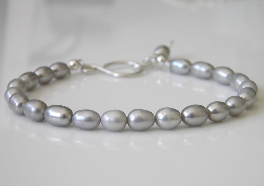Pearl Bracelet with Sterling Silver