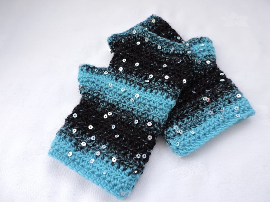 Fingerless Mitts Wrist Warmers Adults Crochet Black and Turquoise