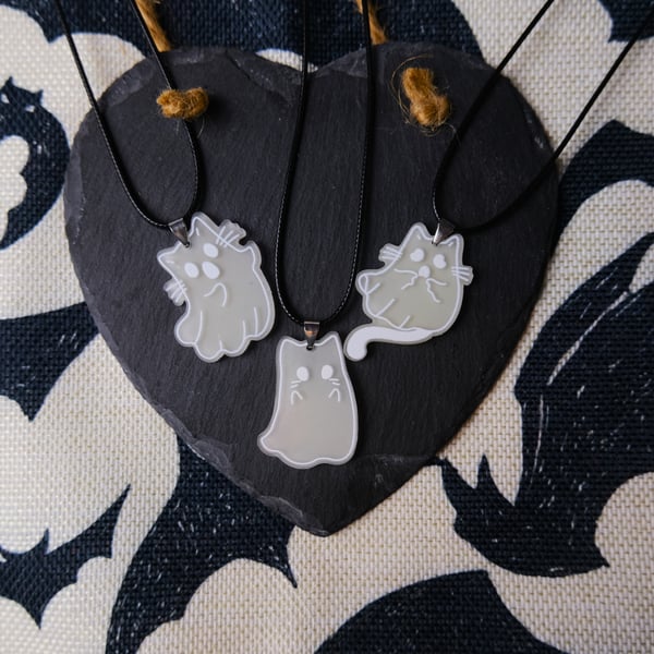 Ghost Cat Glow In The Dark Necklace