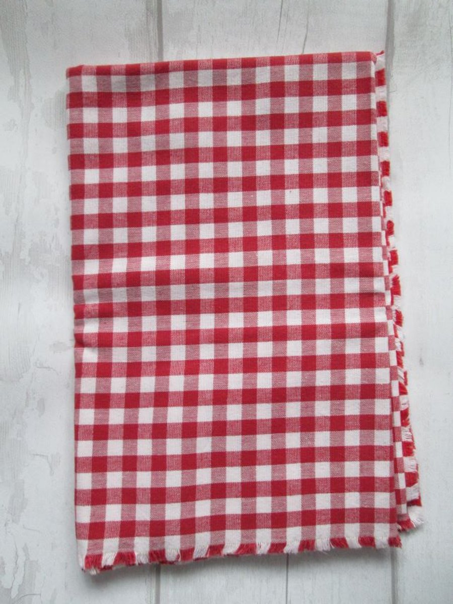 92 x 140 cm Laura Ashley Red & Off-white Upholstery Weight Cotton Gingham 