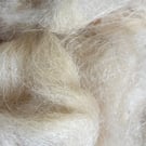 Unprocessed Alpaca Fibre - 50g - Cream. 